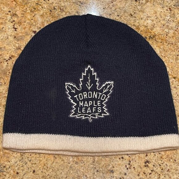 Toronto Maple Leafs Toque - Picture 1 of 5